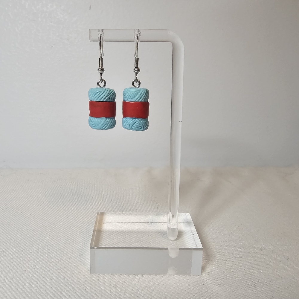 Yarn Earrings NIP - Picture 3 of 4